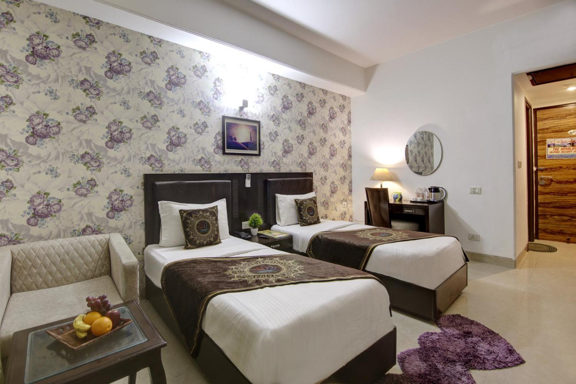 Hotel Venus Plaza 뉴델리 외부 사진