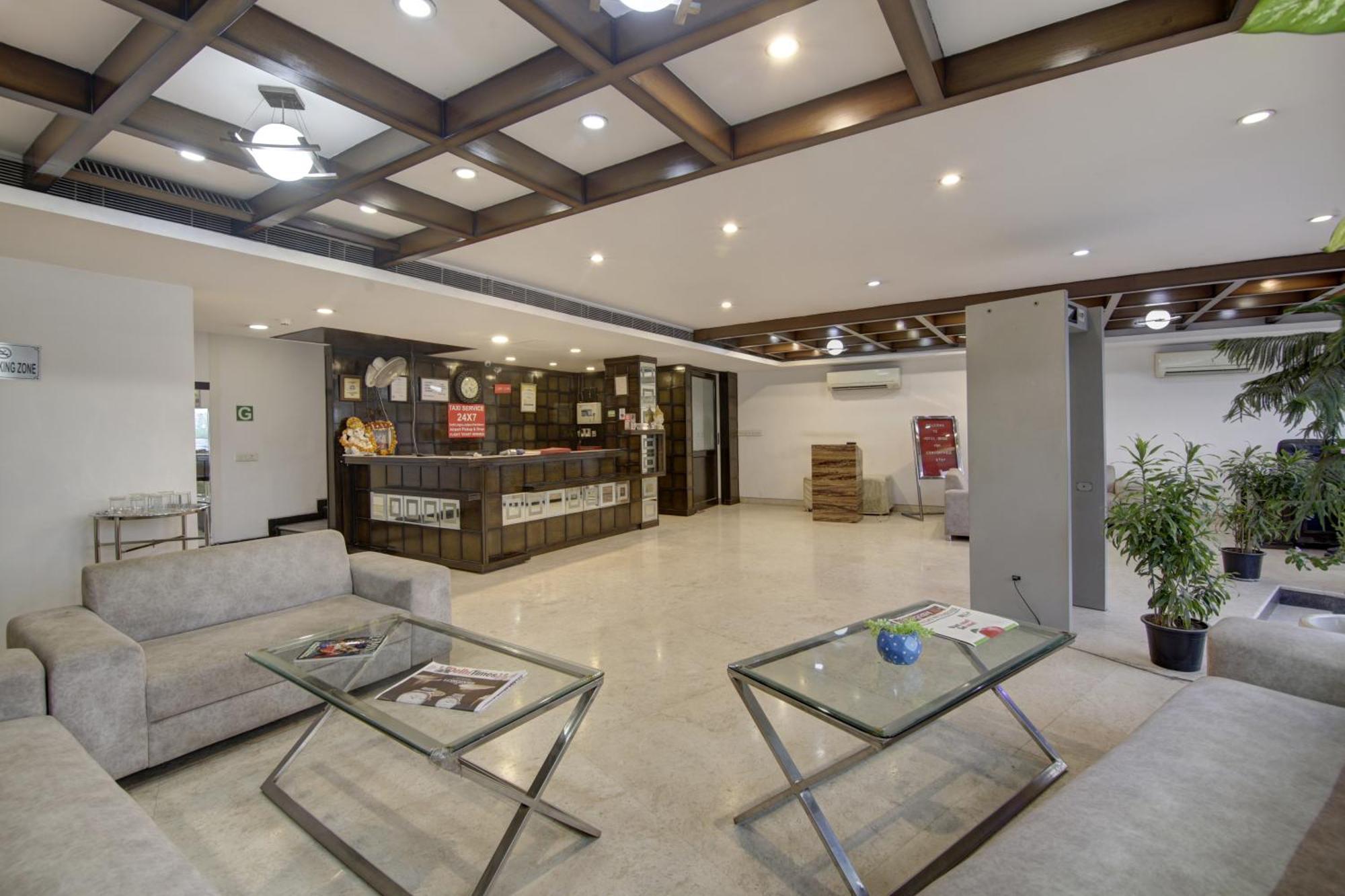 Hotel Venus Plaza 뉴델리 외부 사진