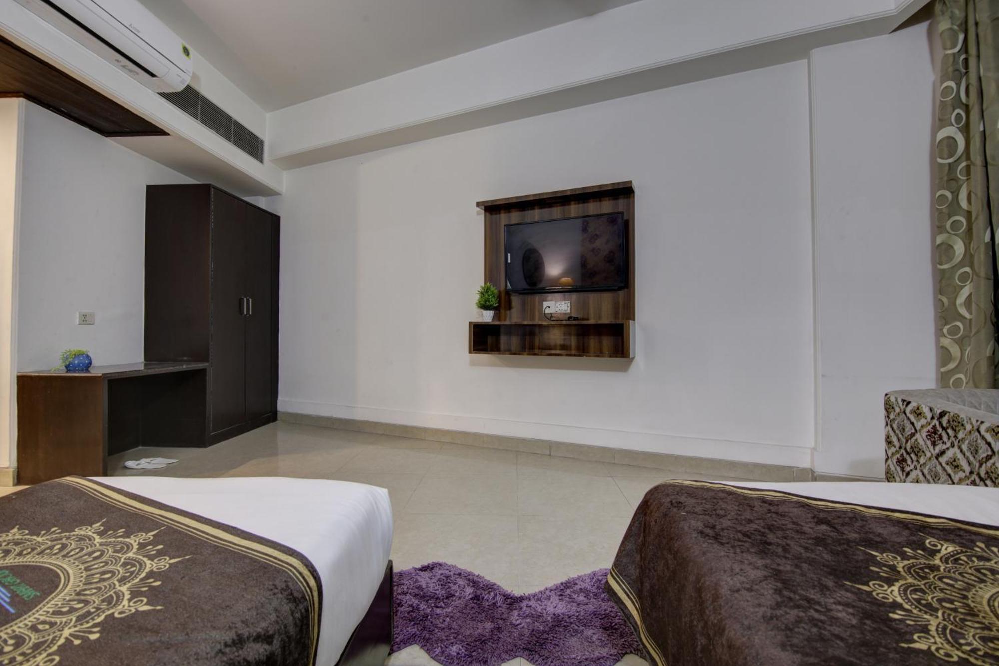 Hotel Venus Plaza 뉴델리 외부 사진