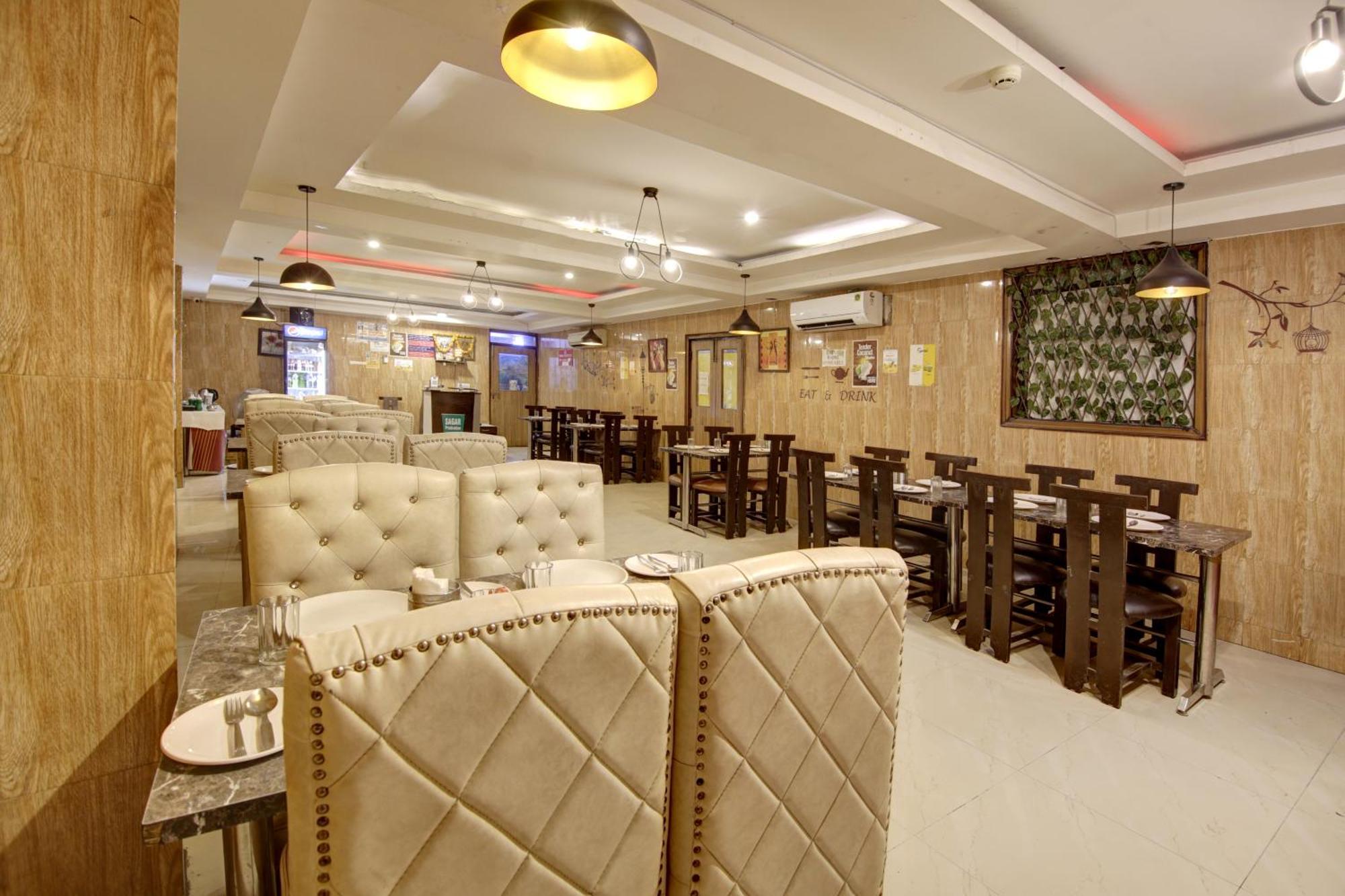 Hotel Venus Plaza 뉴델리 외부 사진