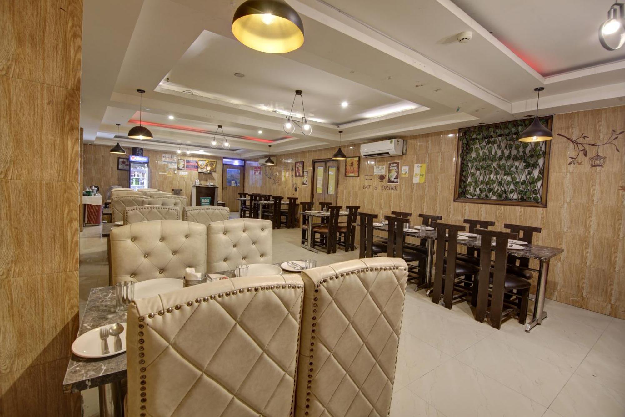 Hotel Venus Plaza 뉴델리 외부 사진