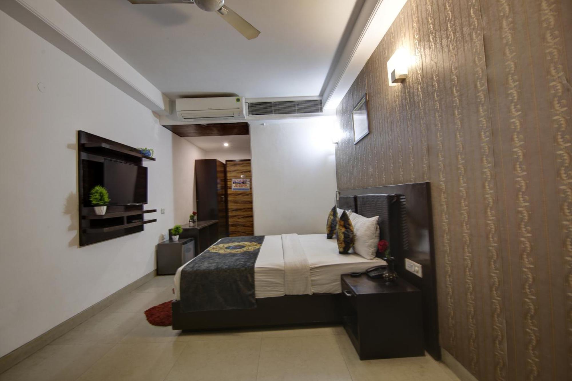 Hotel Venus Plaza 뉴델리 외부 사진