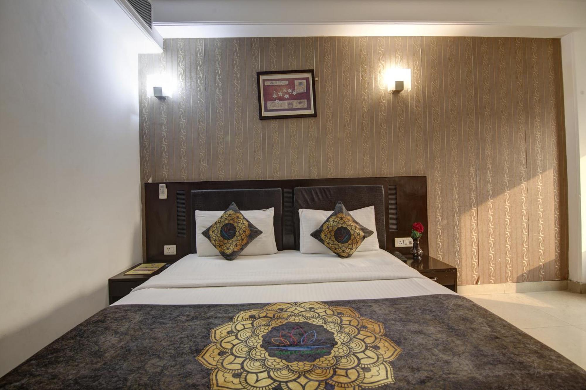 Hotel Venus Plaza 뉴델리 외부 사진