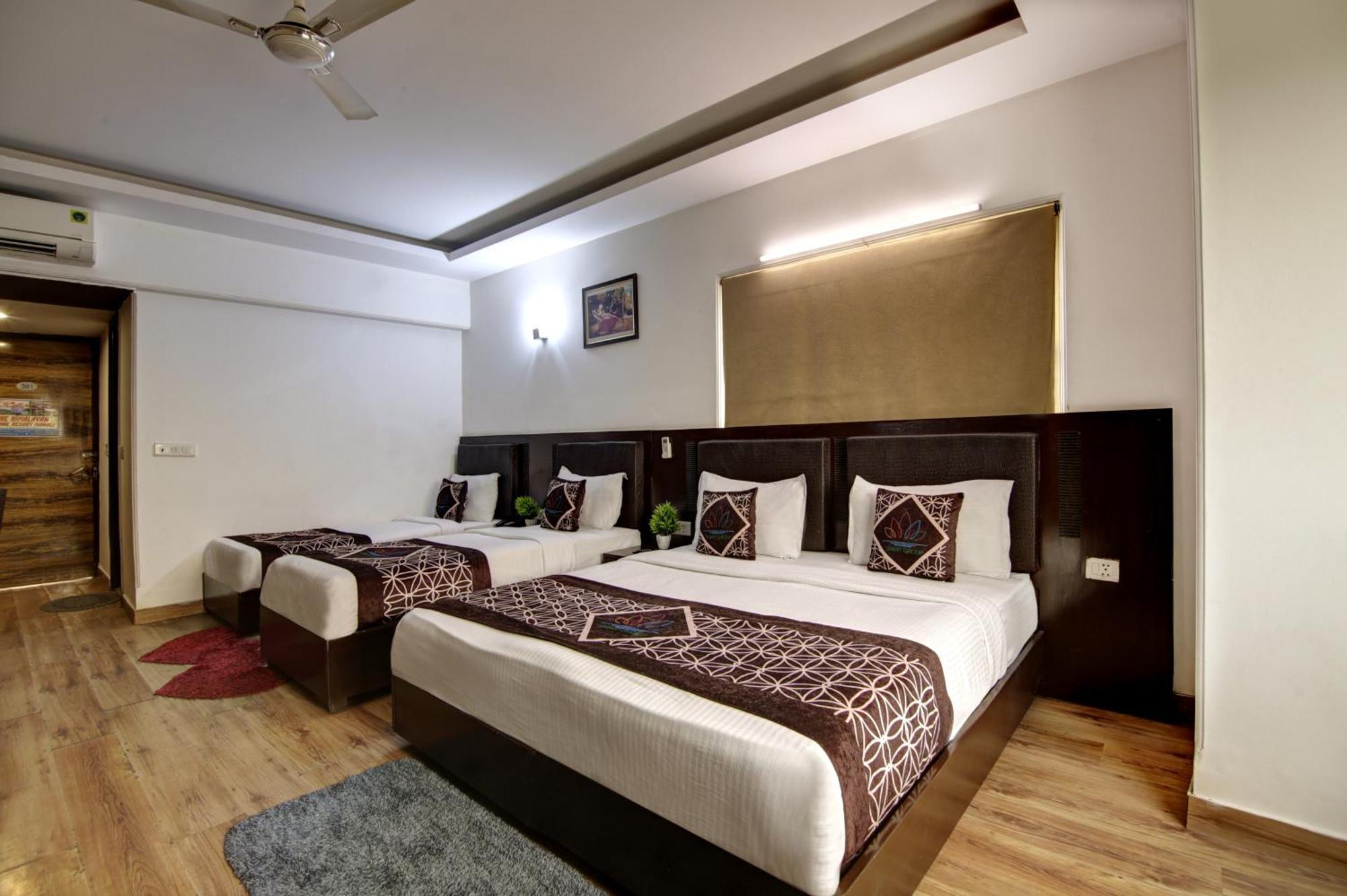 Hotel Venus Plaza 뉴델리 외부 사진