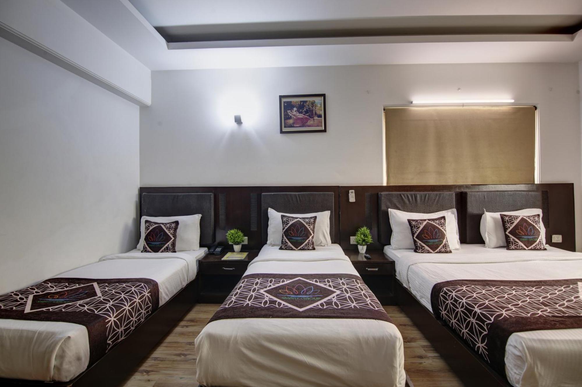 Hotel Venus Plaza 뉴델리 외부 사진