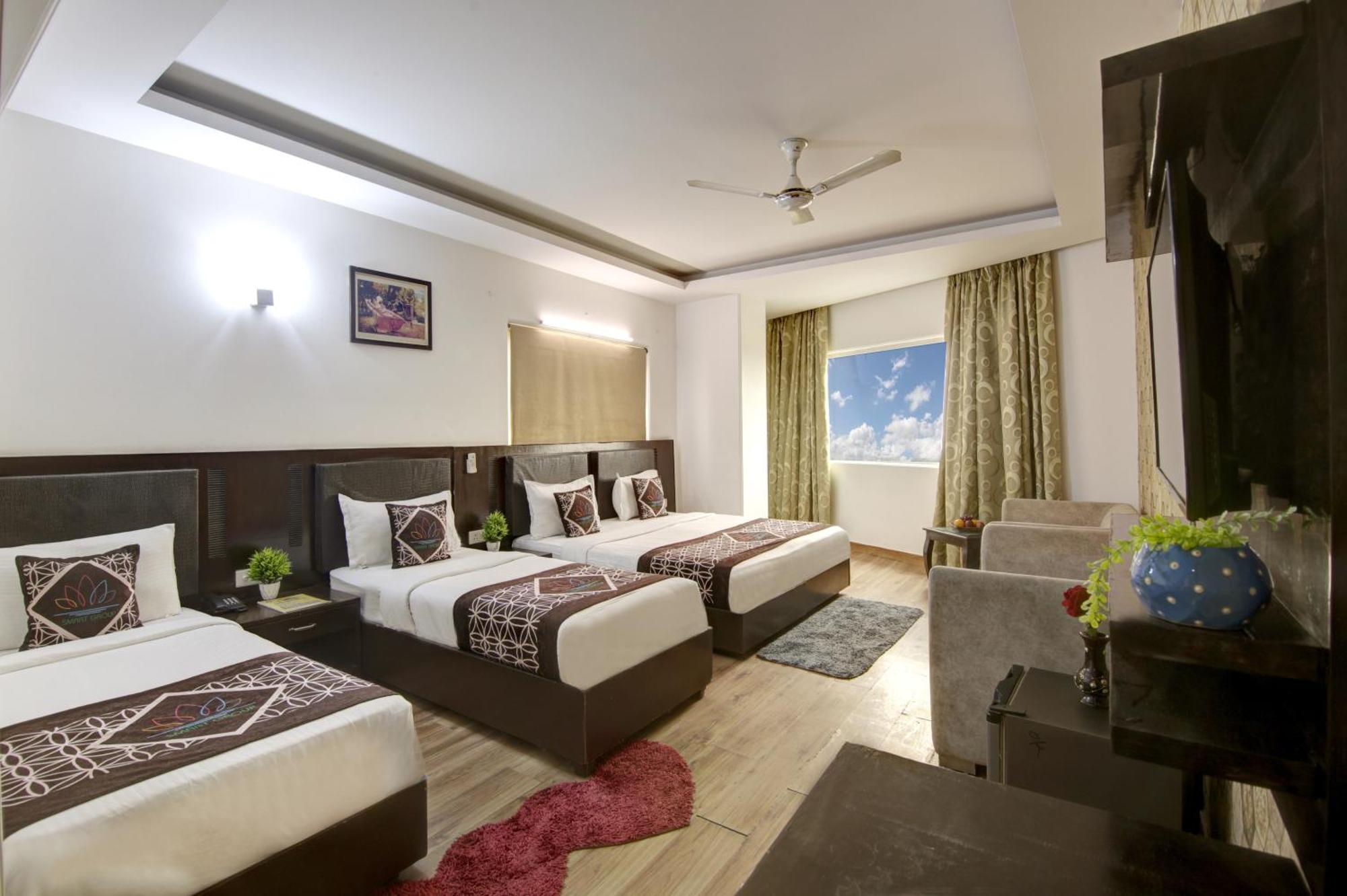 Hotel Venus Plaza 뉴델리 외부 사진