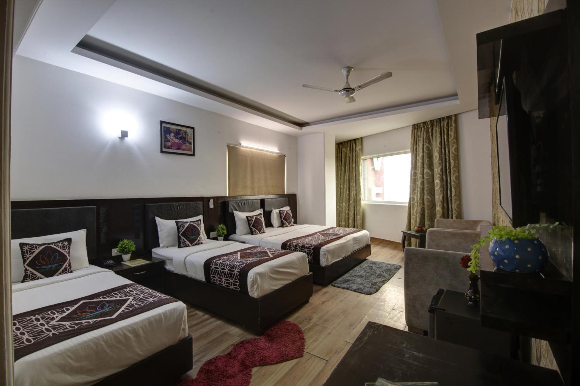 Hotel Venus Plaza 뉴델리 외부 사진