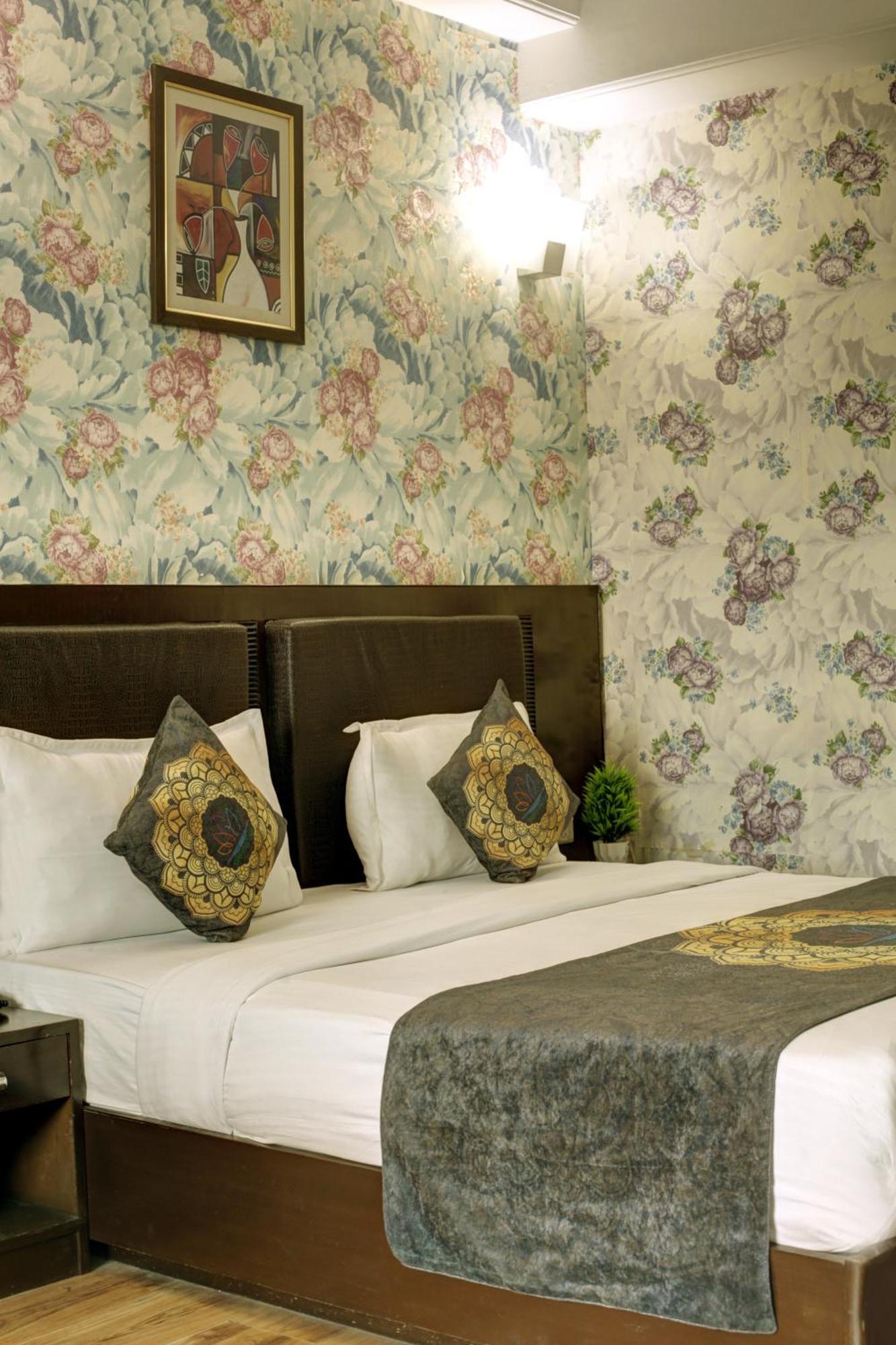 Hotel Venus Plaza 뉴델리 외부 사진
