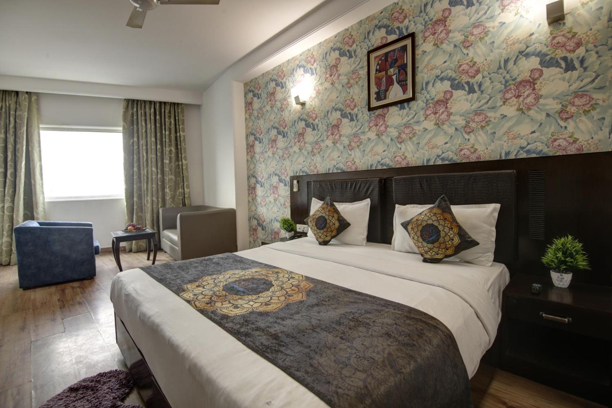 Hotel Venus Plaza 뉴델리 외부 사진