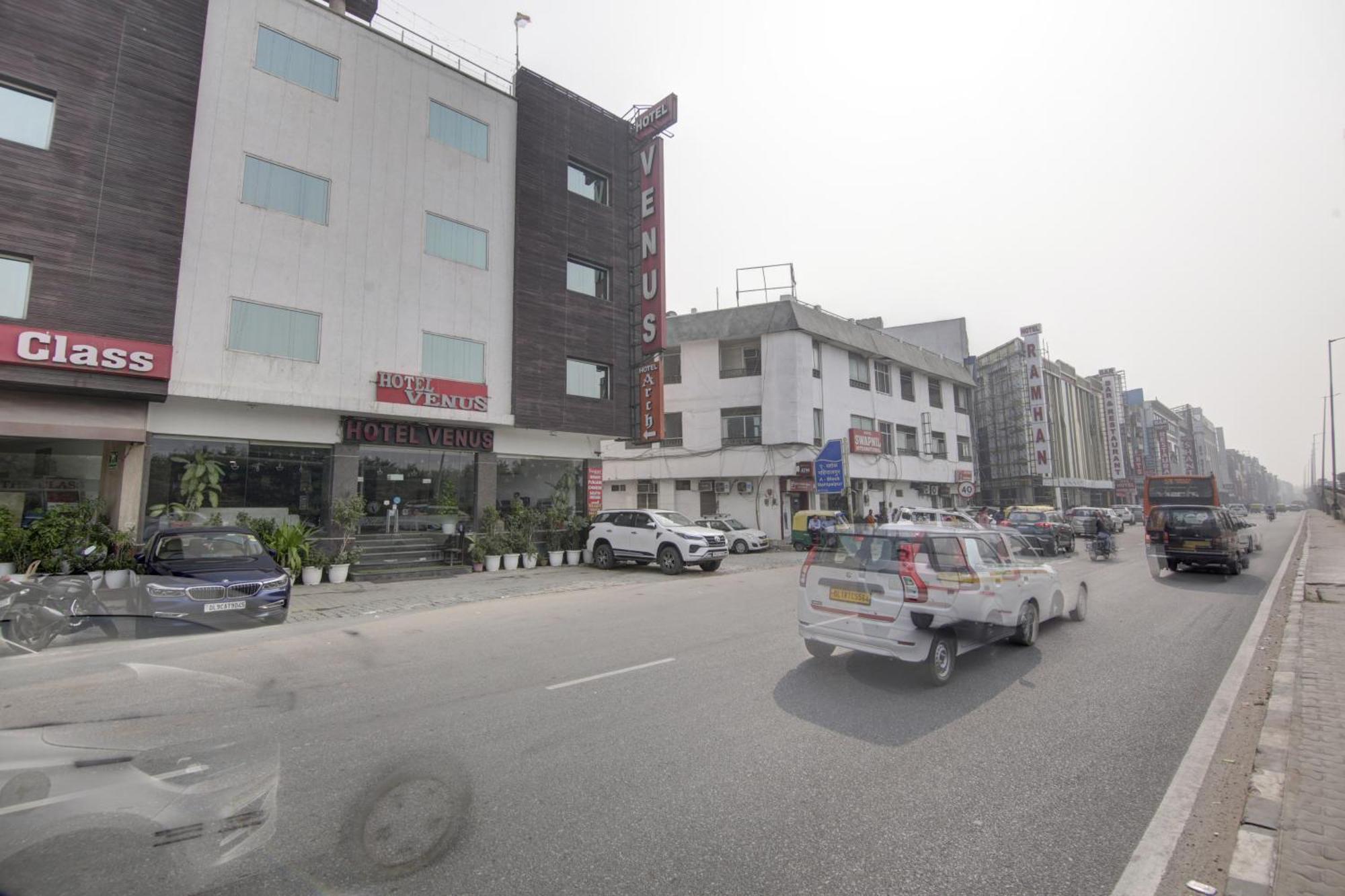 Hotel Venus Plaza 뉴델리 외부 사진